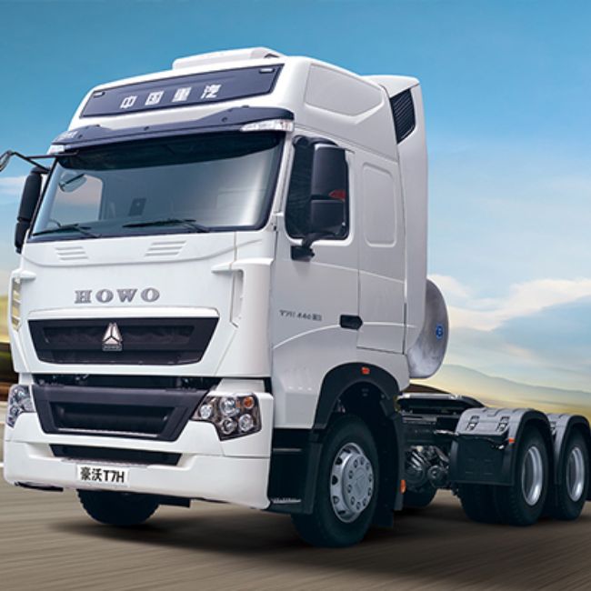 Sinotruk Howo T7 6X4 Tractor Truck.