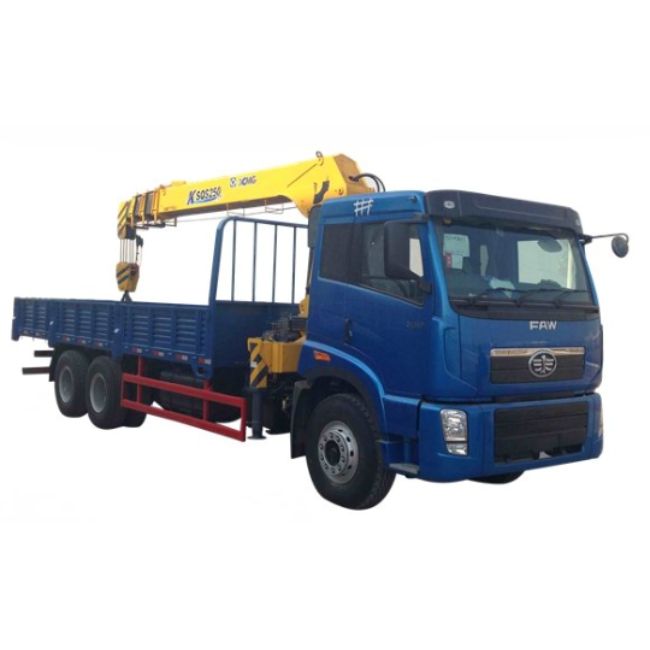 FAW Crane truck.